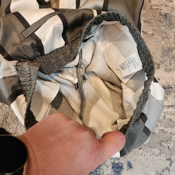 & Other Stories Grey White Stripe Drawstring pants. Viscose. Women's size 8. - Picture 4 of 16